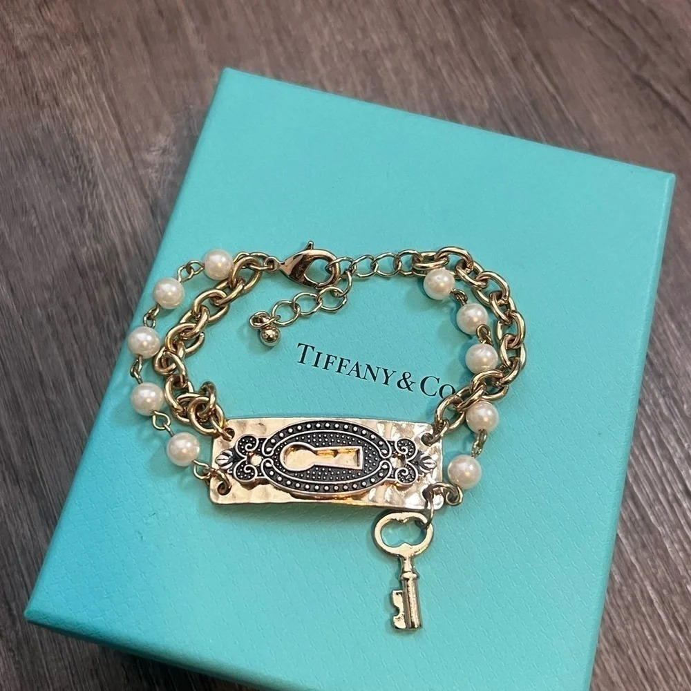 Lock and Key Gold Tone and Pearl Bracelet - Picture 7 of 12